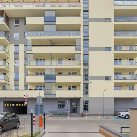 Cozy In Warsaw's Praga District With Parking By Renters شقة وارسو
