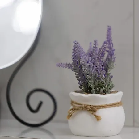 Cozy In Warsaw's Praga District With Parking By Renters Appartement Warschau